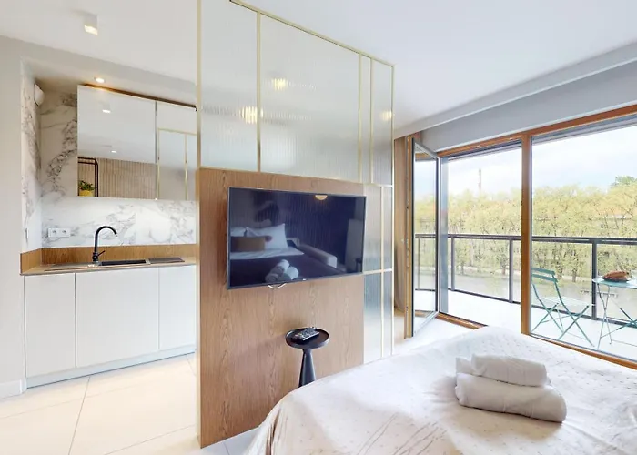 Apartman Bulwary Ksiazece - Ksiecia Witolda - River View By Wroapart-pl