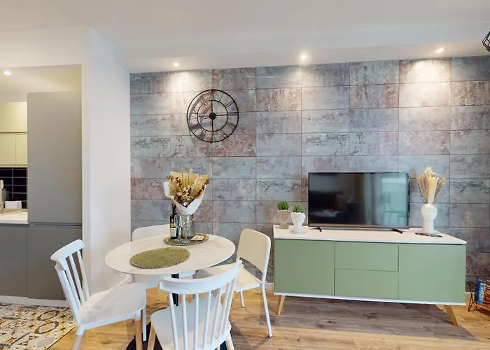 Bulwary Ksiazece - Ksiecia Witolda - River View By Wroapart-pl * Wrocław